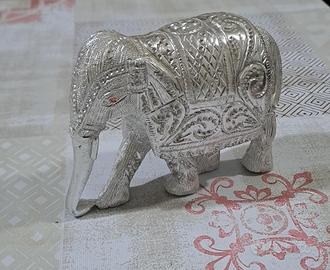 Elefante indiano porta fortuna