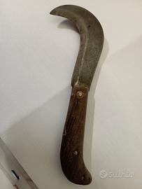 antico coltello a falcetto 