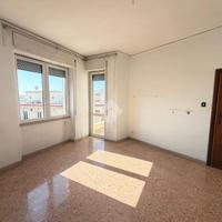 5 LOCALI A NAPOLI