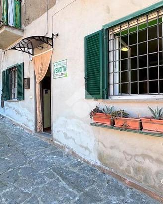 2 LOCALI A LATERA