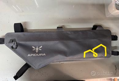 Borsa Apidura