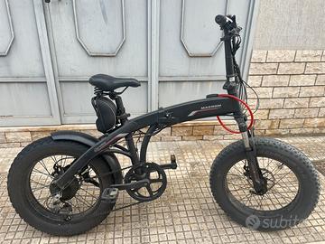 Bici elettrica MACROM modello cortina 2023