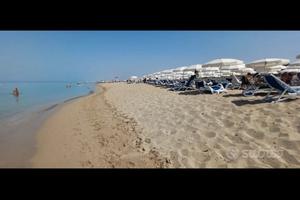 Settimane Victor village piano terra con giardino