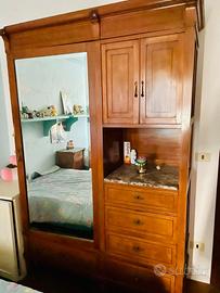 ARMADIO CON ANTA SPECCHIATA