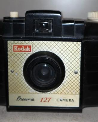 KODAK BROWNIE 127 FOTOCAMERA PERLLICOLA ANALOGICA