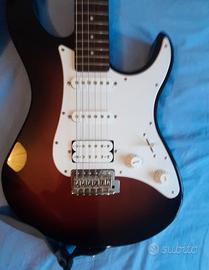 chitarra elettrica Yamaha pacifica