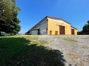 CAPANNONE A BERNATE TICINO