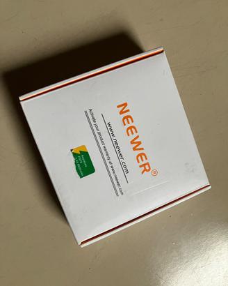 Neewer 2-Pack 6600mAh Li-Ion battery pack