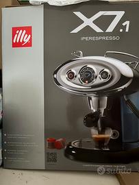 Macchinetta da caffè illy iperespresso X7.1