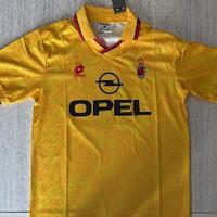 maglia Milan autografata da Roberto Baggio 