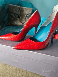 Décolleté in pelle rossa