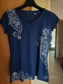 t-shirt blu e bianca 