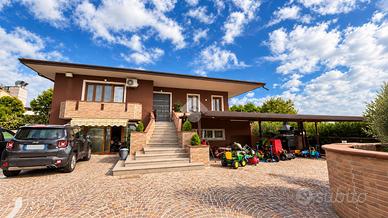 VILLA SINGOLA A TREVIGNANO