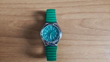 Orologio al quarzo colore verde