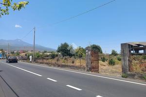 TER. AGRICOLO A ACI SANT'ANTONIO