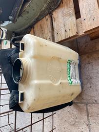 Macchinetta per diserbante guasta