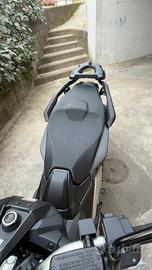 Maniglione Givi porta Bauletto MONOLOCK  XADV 750