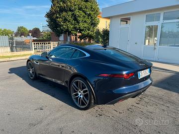 Jaguar F-Type 2.0 P300