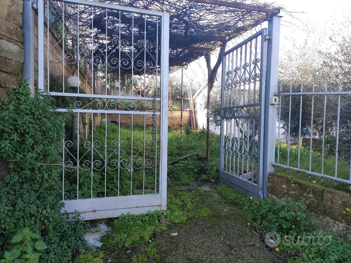terreno con piccola casetta prefabbricata - Vista 4