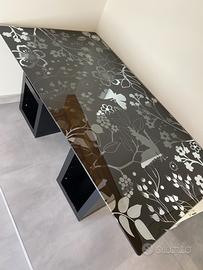 Scrivania in vetro temperato