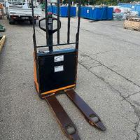 Transpallet elettrico Still modello EGU16