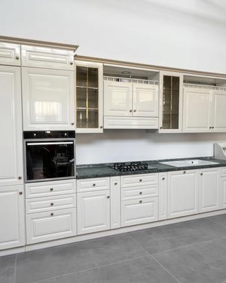Cucina Bianca Lineare Moderna Tradizionale
