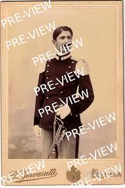 Antica fotografia militare in uniforme