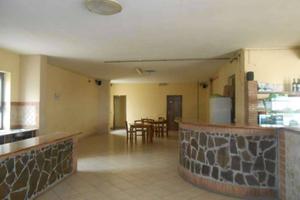 Palazzo / Stabile di 1335 m² con più di 5 locali a