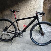 Bicicletta mtb gravel road