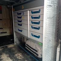 Scanzia per furgoni