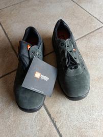 Scarpe ANTINFORTUNISTICHE "LOTTO"