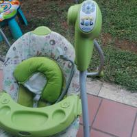 dondolo e tavolinetto 