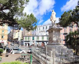 NEGOZIO A NAPOLI