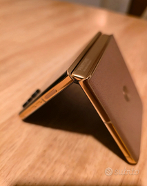 Moto 50 Ultra | Pantone Mocha Mousse