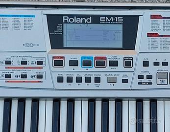 Tastiera Roland EM-15 funzionante perfettamente.