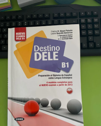 libro “Destino dele b1”