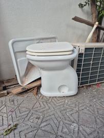  wc più lavandino per invalidi 