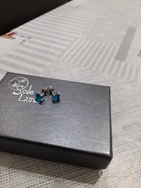 Orecchini punto luce