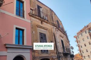 Via San Giacomo Luminoso Trilocale 75 Mq