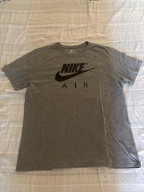 NIKE T-SHIRT