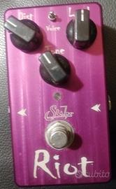 pedale distorsione Riot , marca Suhr