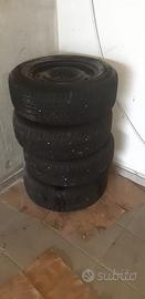 Gomme Winter 215/65 R15 con cerchioni