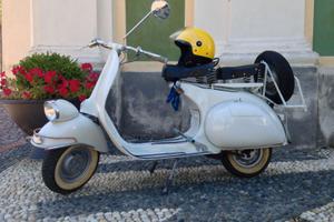 vespa 125  VN2T faro basso