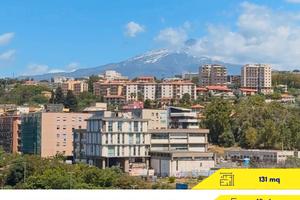 Via lavaggi 4 1/2 vani panoramico vista etna