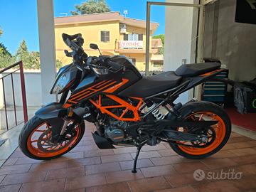 Ktm 125 Duke UNIPRO KM 9.607 PASSAGGIO GARANZIA