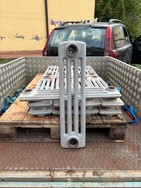 Elementi radiatore termosifone in ghisa restaurati