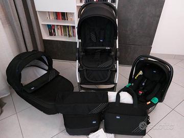 Trio CHICCO ALYSIA   + BEBECARE+ ISOFIX COME NUOVO