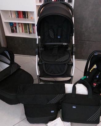 Trio CHICCO ALYSIA   + BEBECARE+ ISOFIX COME NUOVO