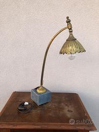 Lampada con Base Marmo