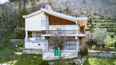 Villa 7 vani con terrazzo panoramico